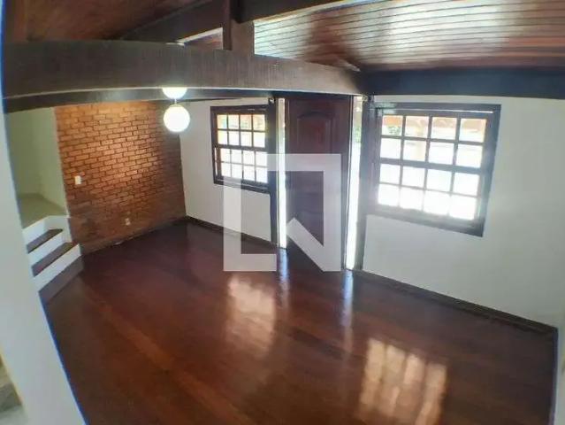 Casa aluguel em Região Geográfica Imediata do Rio de Janeiro, Região Metropolitana do Rio de Janeiro