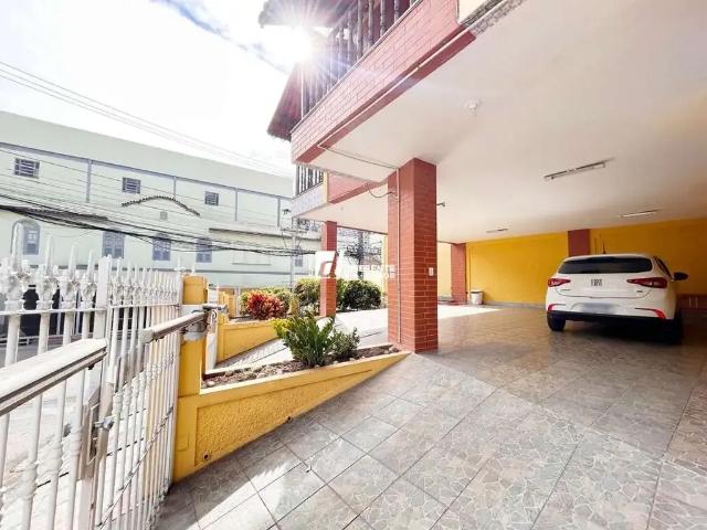Casa aluguel em Região Geográfica Imediata do Rio de Janeiro, Região Metropolitana do Rio de Janeiro