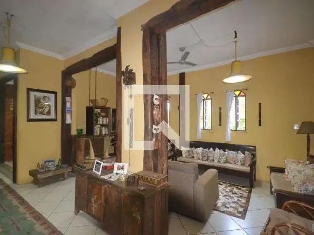Casa aluguel em Região Geográfica Imediata do Rio de Janeiro, Região Metropolitana do Rio de Janeiro