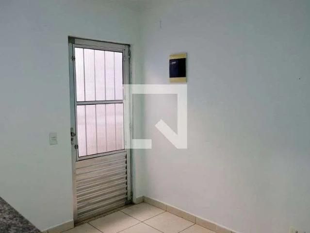 Casa aluguel em Jardim 1º de Maio, Osasco