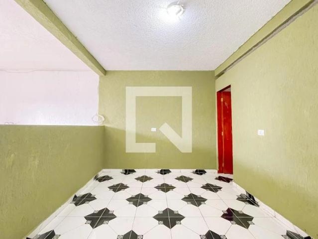 Casa aluguel em Jardim 1º de Maio, Osasco