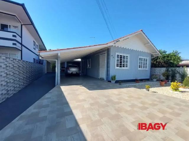 Casa aluguel em Região Geográfica Imediata de Florianópolis, Palhoça