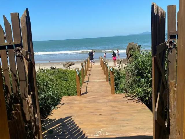 Casa aluguel em Região Geográfica Imediata de Itajaí, Piçarras