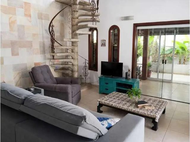 Casa aluguel em Região Imediata de Santos, Região Metropolitana da Baixada Santista