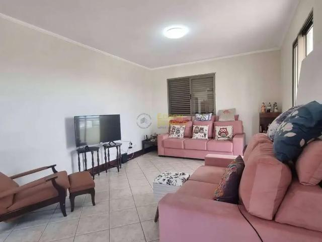 Casa aluguel em Região Imediata de Taubaté-Pindamonhangaba, Região Metropolitana do Vale do Paraíba e Litoral Norte