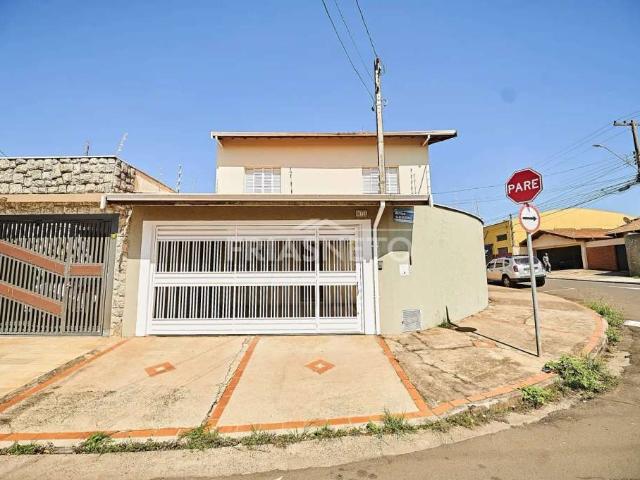 Casa aluguel em Piracicaba, Castelinho