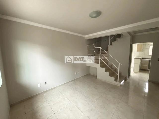Casa aluguel em Ponta Grossa, Região Geográfica Intermediária de Ponta Grossa
