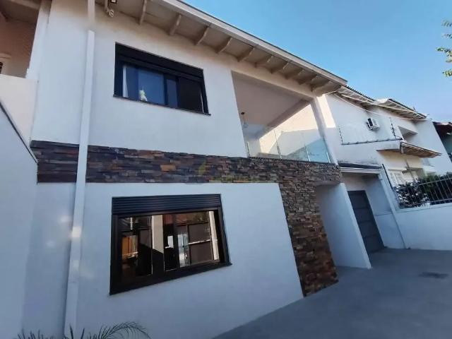 Casa aluguel em Região Geográfica Imediata de Porto Alegre, Região Metropolitana de Porto Alegre