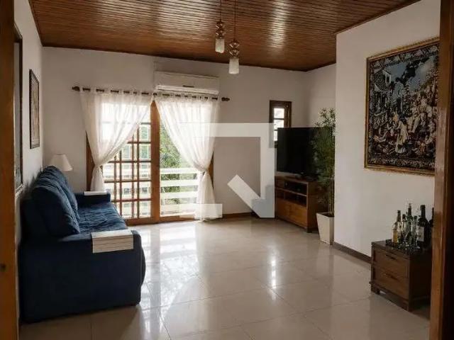Casa aluguel em Região Geográfica Imediata de Porto Alegre, Região Metropolitana de Porto Alegre