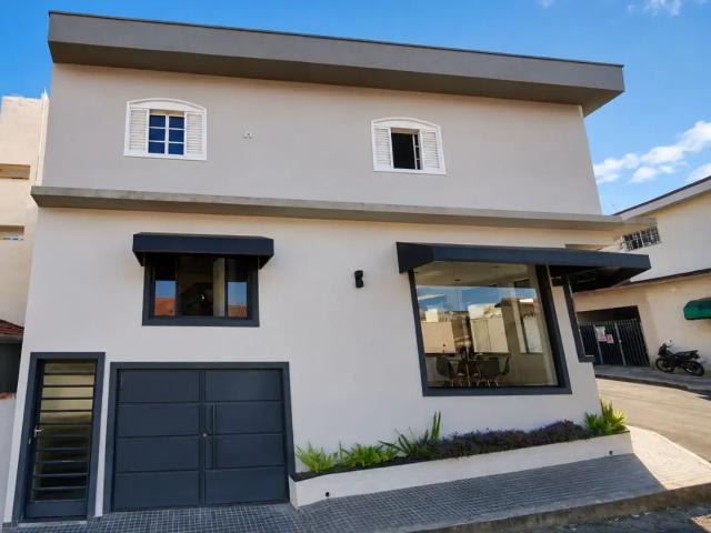 Casa aluguel em Região Geográfica Imediata de Pouso Alegre, Pouso Alegre