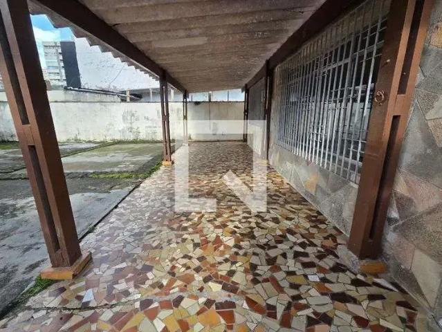 Casa aluguel em Região Imediata de Santos, Região Metropolitana da Baixada Santista