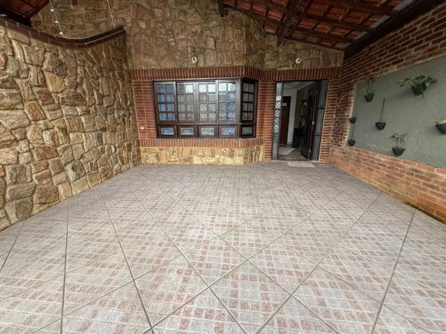 Casa aluguel em Praia Grande, Região Geográfica Intermediária de São Paulo