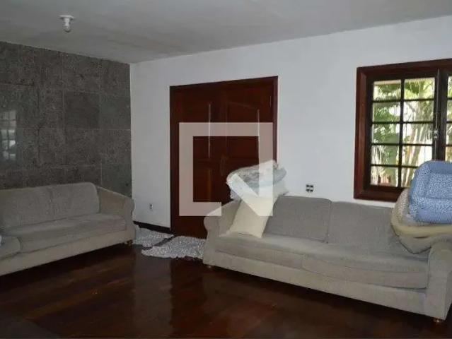 Casa aluguel em Região Geográfica Imediata do Rio de Janeiro, Região Metropolitana do Rio de Janeiro