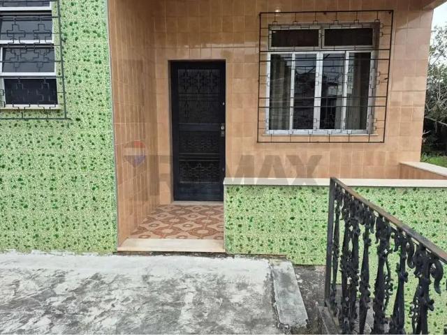 Casa aluguel em Região Geográfica Imediata do Rio de Janeiro, Região Metropolitana do Rio de Janeiro
