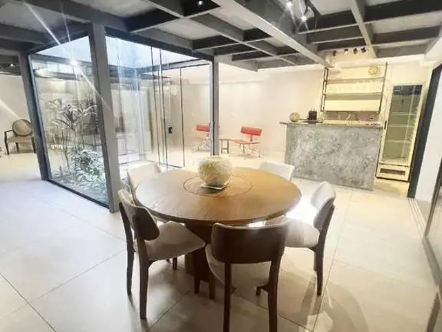 Casa aluguel em Região Geográfica Imediata do Rio de Janeiro, Região Metropolitana do Rio de Janeiro