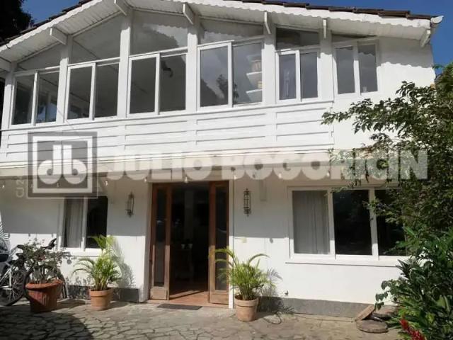 Casa aluguel em Região Geográfica Imediata do Rio de Janeiro, Região Metropolitana do Rio de Janeiro