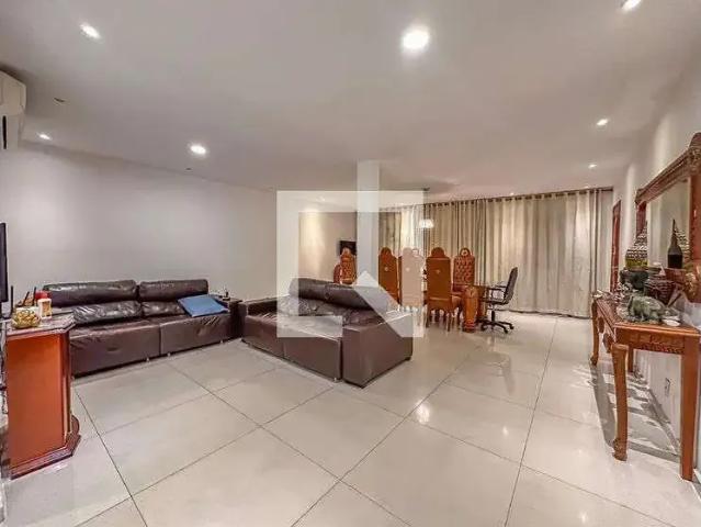 Casa aluguel em Região Geográfica Imediata do Rio de Janeiro, Região Metropolitana do Rio de Janeiro