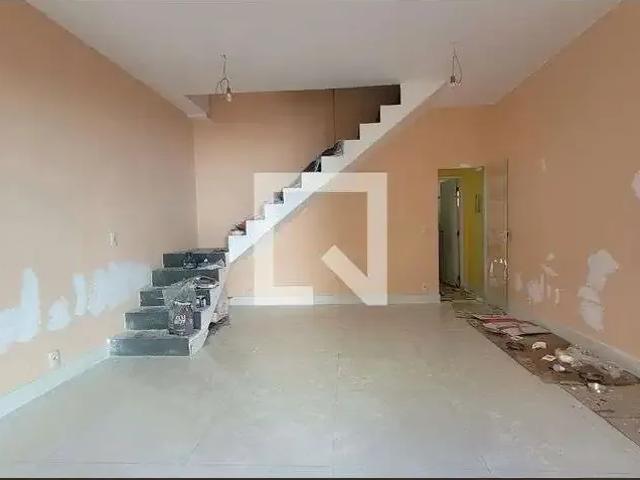 Casa aluguel em Região Geográfica Imediata do Rio de Janeiro, Região Metropolitana do Rio de Janeiro