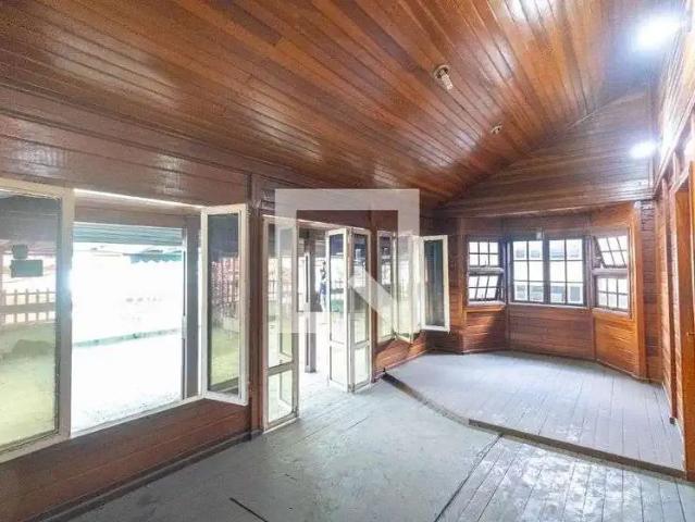 Casa aluguel em Região Geográfica Imediata do Rio de Janeiro, Região Metropolitana do Rio de Janeiro