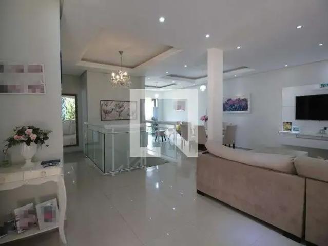 Casa aluguel em Região Geográfica Imediata do Rio de Janeiro, Região Metropolitana do Rio de Janeiro