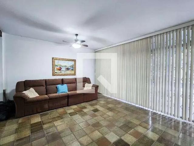 Casa aluguel em Região Geográfica Imediata do Rio de Janeiro, Região Metropolitana do Rio de Janeiro