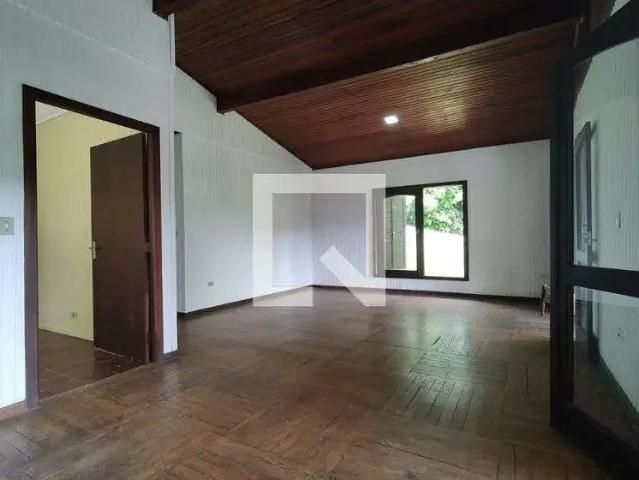 Casa aluguel em Região Geográfica Imediata do Rio de Janeiro, Região Metropolitana do Rio de Janeiro