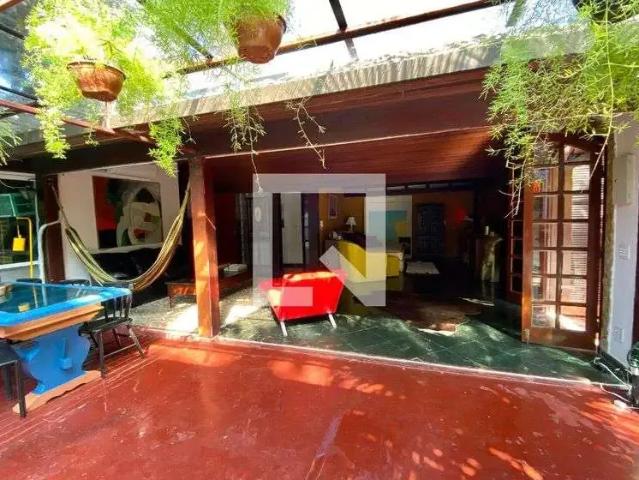 Casa aluguel em Região Geográfica Imediata do Rio de Janeiro, Região Metropolitana do Rio de Janeiro