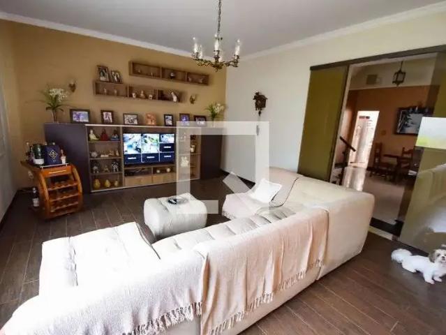 Casa aluguel em Região Geográfica Imediata do Rio de Janeiro, Região Metropolitana do Rio de Janeiro