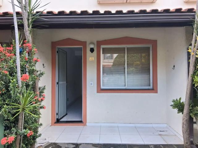 Casa aluguel em Freguesia (Jacarepaguá), Rio de Janeiro