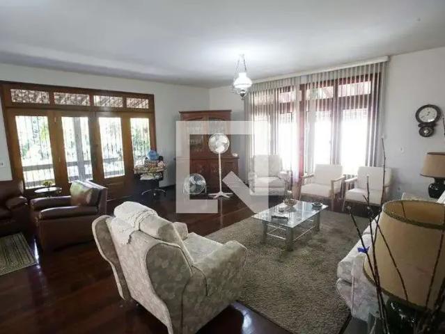 Casa aluguel em Região Geográfica Imediata do Rio de Janeiro, Região Metropolitana do Rio de Janeiro