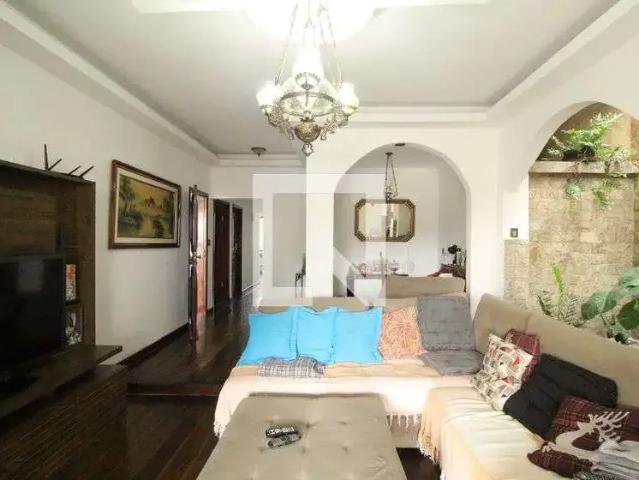 Casa aluguel em Região Geográfica Imediata do Rio de Janeiro, Região Metropolitana do Rio de Janeiro
