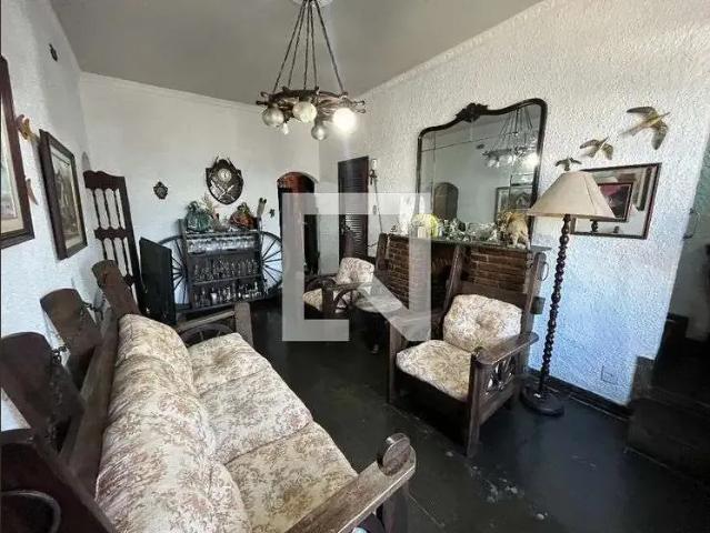 Casa aluguel em Região Geográfica Imediata do Rio de Janeiro, Região Metropolitana do Rio de Janeiro