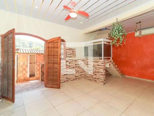 Casa aluguel em Região Geográfica Imediata do Rio de Janeiro, Região Metropolitana do Rio de Janeiro