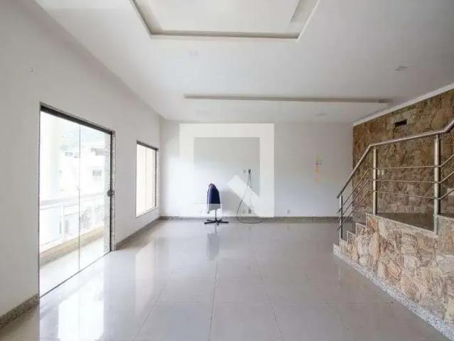 Casa aluguel em Região Geográfica Imediata do Rio de Janeiro, Região Metropolitana do Rio de Janeiro