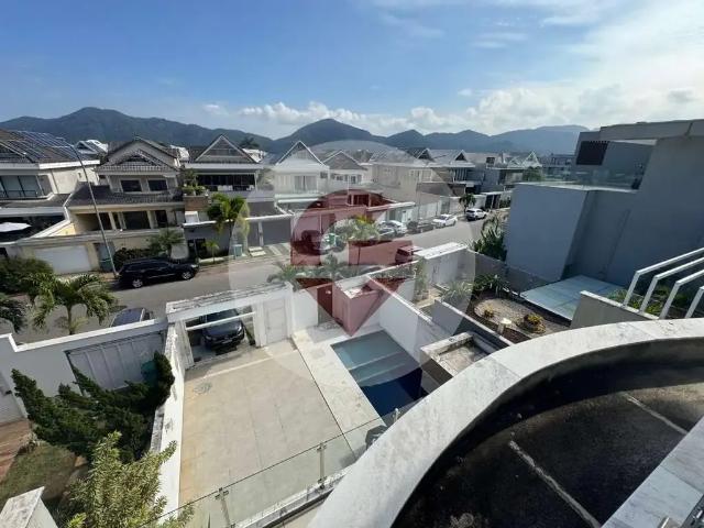 Casa aluguel em Região Geográfica Imediata do Rio de Janeiro, Região Metropolitana do Rio de Janeiro