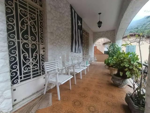 Casa aluguel em Região Geográfica Imediata do Rio de Janeiro, Região Metropolitana do Rio de Janeiro