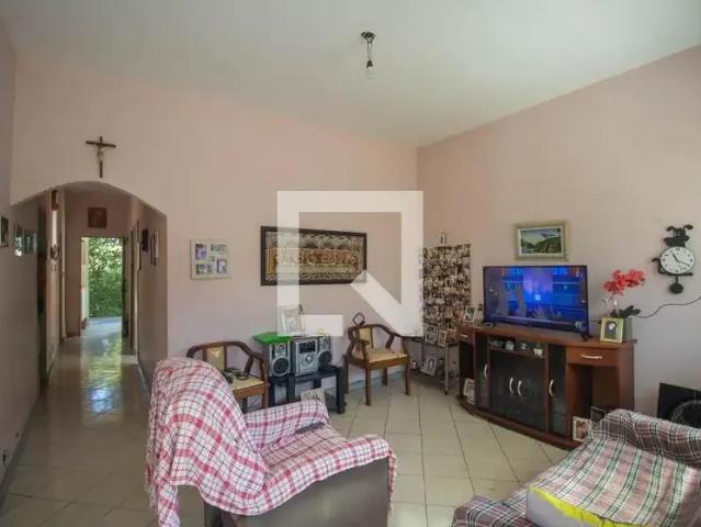Casa aluguel em Região Geográfica Imediata do Rio de Janeiro, Região Metropolitana do Rio de Janeiro