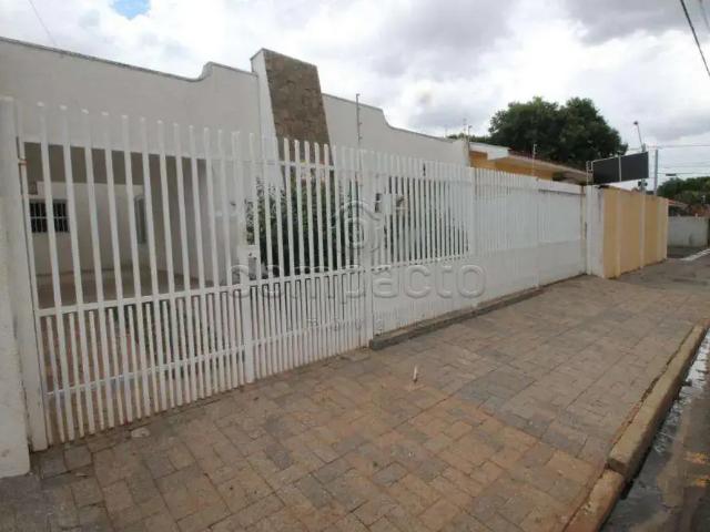 Casa aluguel em Região Imediata de São José do Rio Preto, Região Metropolitana de São José do Rio Preto