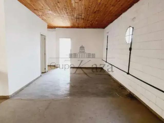 Casa aluguel em Região Imediata de São José dos Campos, Região Metropolitana do Vale do Paraíba e Litoral Norte