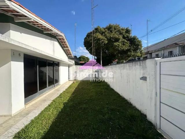 Casa aluguel em Região Imediata de São José dos Campos, Região Metropolitana do Vale do Paraíba e Litoral Norte