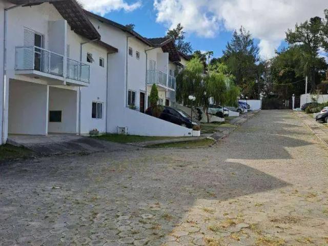 Casa aluguel em Região Imediata de São José dos Campos, Região Metropolitana do Vale do Paraíba e Litoral Norte