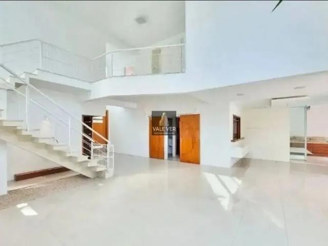 Casa aluguel em Região Imediata de São José dos Campos, Região Metropolitana do Vale do Paraíba e Litoral Norte