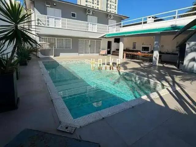 Casa aluguel em Região Imediata de São José dos Campos, Região Metropolitana do Vale do Paraíba e Litoral Norte