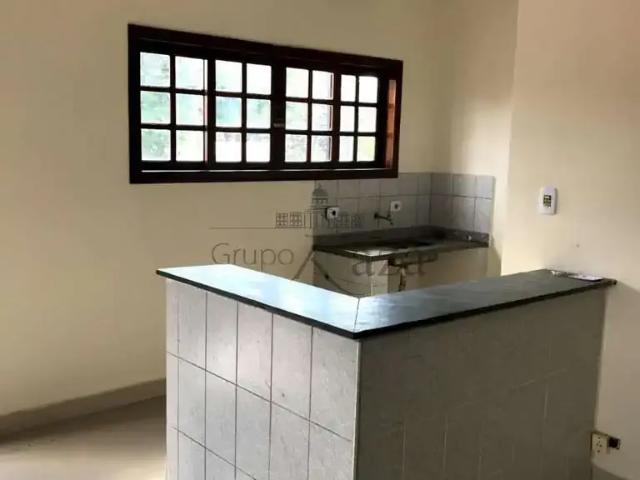 Casa aluguel em Região Imediata de São José dos Campos, Região Metropolitana do Vale do Paraíba e Litoral Norte