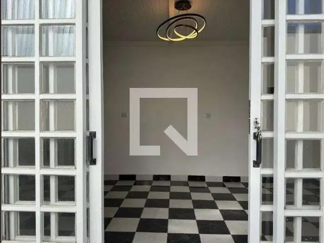 Casa aluguel em Região Imediata de São José dos Campos, Região Metropolitana do Vale do Paraíba e Litoral Norte