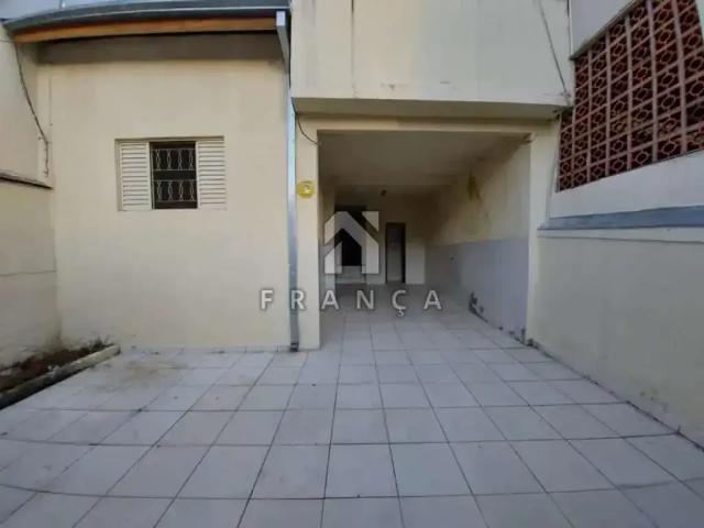 Casa aluguel em Região Imediata de São José dos Campos, Região Metropolitana do Vale do Paraíba e Litoral Norte