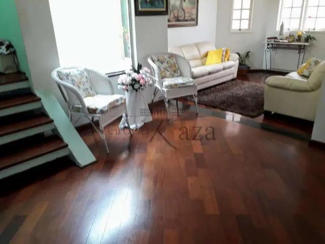 Casa aluguel em Região Imediata de São José dos Campos, Região Metropolitana do Vale do Paraíba e Litoral Norte