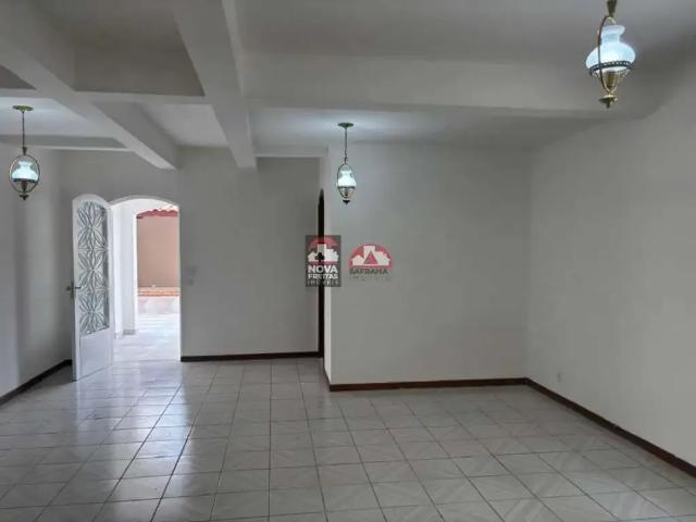 Casa aluguel em Região Imediata de São José dos Campos, Região Metropolitana do Vale do Paraíba e Litoral Norte