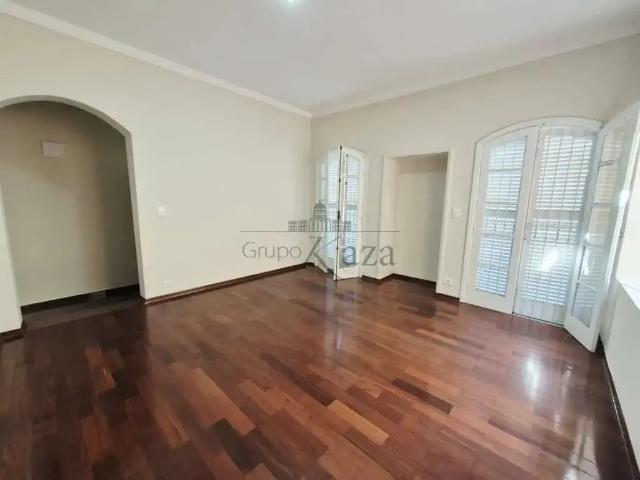 Casa aluguel em Região Imediata de São José dos Campos, Região Metropolitana do Vale do Paraíba e Litoral Norte