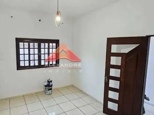 Casa aluguel em Região Imediata de São José dos Campos, Região Metropolitana do Vale do Paraíba e Litoral Norte